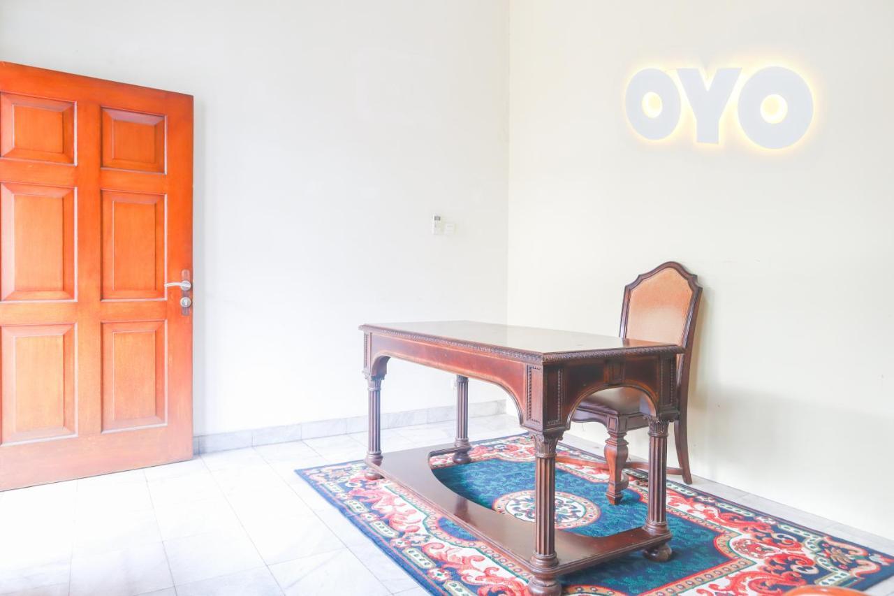 Oyo 2196 Ss Homes Джакарта Екстер'єр фото